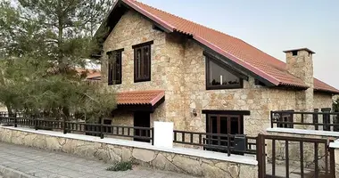 Casa 4 habitaciones en Souni Zanatzia, Chipre