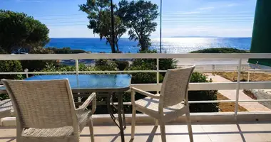 Квартира 3 комнаты в Saronis, Греция