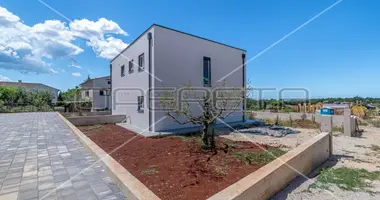 3 room house in Kukci, Croatia