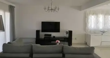 Villa 5 bedrooms in Germasogeia, Cyprus