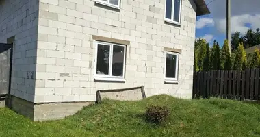 House in Papiarnianski sielski Saviet, Belarus