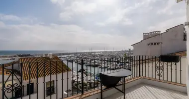 Penthouse 2 bedrooms in Marbella, Spain