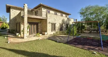 Mieszkanie 7 pokojów w Souni Zanatzia, Cypr