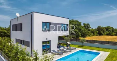 3 bedroom house in Grad Pula, Croatia