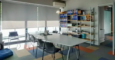 Oficina 232 m² en Tiflis, Georgia
