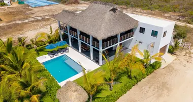 4 bedroom house in San Pedro Mixtepec, Mexico