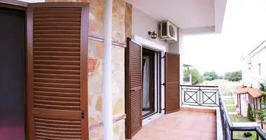 Apartamento 4 habitaciones en Nikiti, Grecia