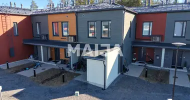 Apartamento 5 habitaciones en Pirkkala, Finlandia