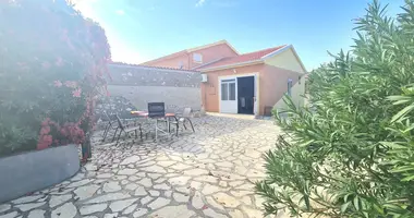 4 room house in Opcina Dezanovac, Croatia