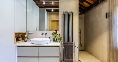 5 room apartment in Marki, Poland