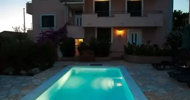 Villa en Opcina Dezanovac, Croacia