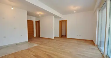 Wohnung 3 Schlafzimmer in Rafailovici, Montenegro