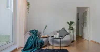 1 room apartment in Warsaw, Poland