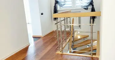 Apartamento 5 habitaciones en Minsk, Belarús