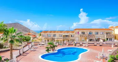 2 bedroom apartment in Arona, Spain