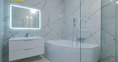 Apartamento 4 habitaciones en Minsk, Belarús
