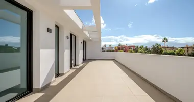 Dom 4 pokoi w Loule, Portugalia