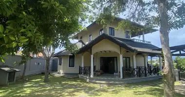 Hotel w Lesser Sunda Islands, Indonezja