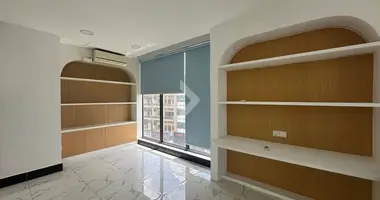 Commercial property 100 m² in Sangkat Boeung Kak Ti Muoy, Cambodia