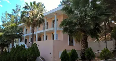 Casa 5 habitaciones en Moniatis, Chipre