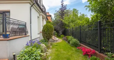 Dom w Warszawa, Polska