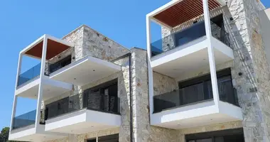 4 bedroom apartment in Pefkochori, Greece