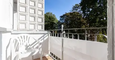 Mieszkanie 2 pokoi w Warszawa, Polska