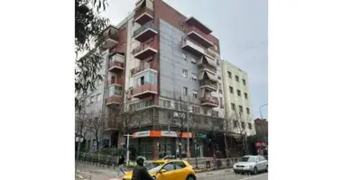 Propriété commerciale 400 m² dans Tirana, Albanie
