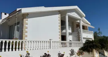 Villa 4 chambres dans Parekklisia, Chypre