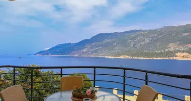 Квартира 4 спальни в Турция