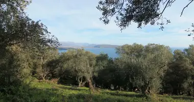 Grundstück in Agnitsini, Griechenland