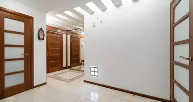 Appartement 3 chambres dans Minsk, Bélarus