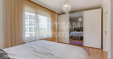3 bedroom apartment in Muratpasa, Turkey