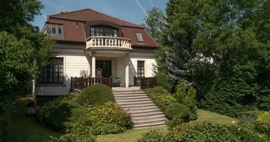 Dom 7 pokojów w Maria Enzersdorf, Austria