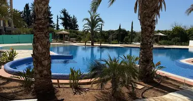 2 bedroom apartment in Trachoni Municipality, Cyprus
