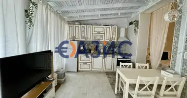Квартира 4 комнаты в Несебр, Болгария