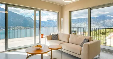 3 bedroom apartment in Dobrota, Montenegro