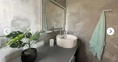 Maison 2 chambres dans Nova Dofinivka, Ukraine