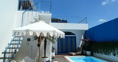 Apartment 6 bedrooms in Kerobokan Kelod, Indonesia