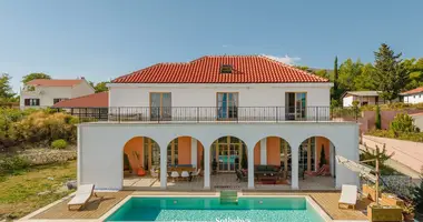Villa 3 bedrooms in Ratisevina, Montenegro
