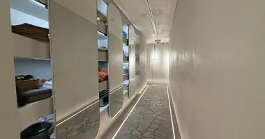 Коммерческое помещение 178 м² в Варшава, Польша