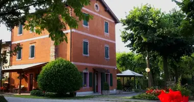 Villa 11 zimmer in Gaggio, Italien