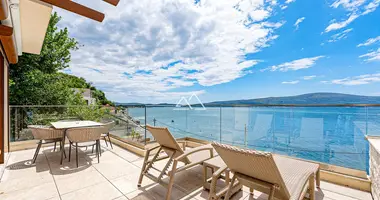 Apartamento 3 habitaciones en Tivat, Montenegro