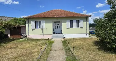 Участок земли в Черногория
