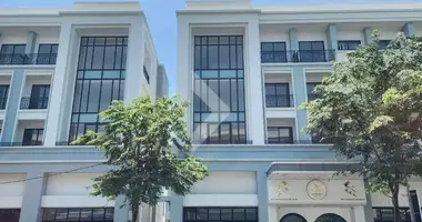 Dom 6 pokojów w Sangkat Chak Angrae Leu, Kambodża