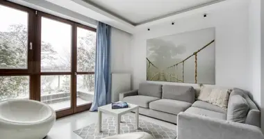 Квартира 2 комнаты в Варшава, Польша