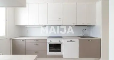 Mieszkanie 4 pokoi w Mantsala, Finlandia