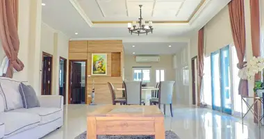 Dom 3 pokoi w Huai Yai, Tajlandia