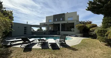 Apartment 6 bedrooms in Demos Agiou Athanasiou, Cyprus