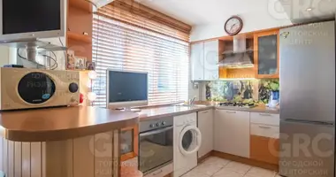 2 room apartment in Evenkiysky Rayon, Russia